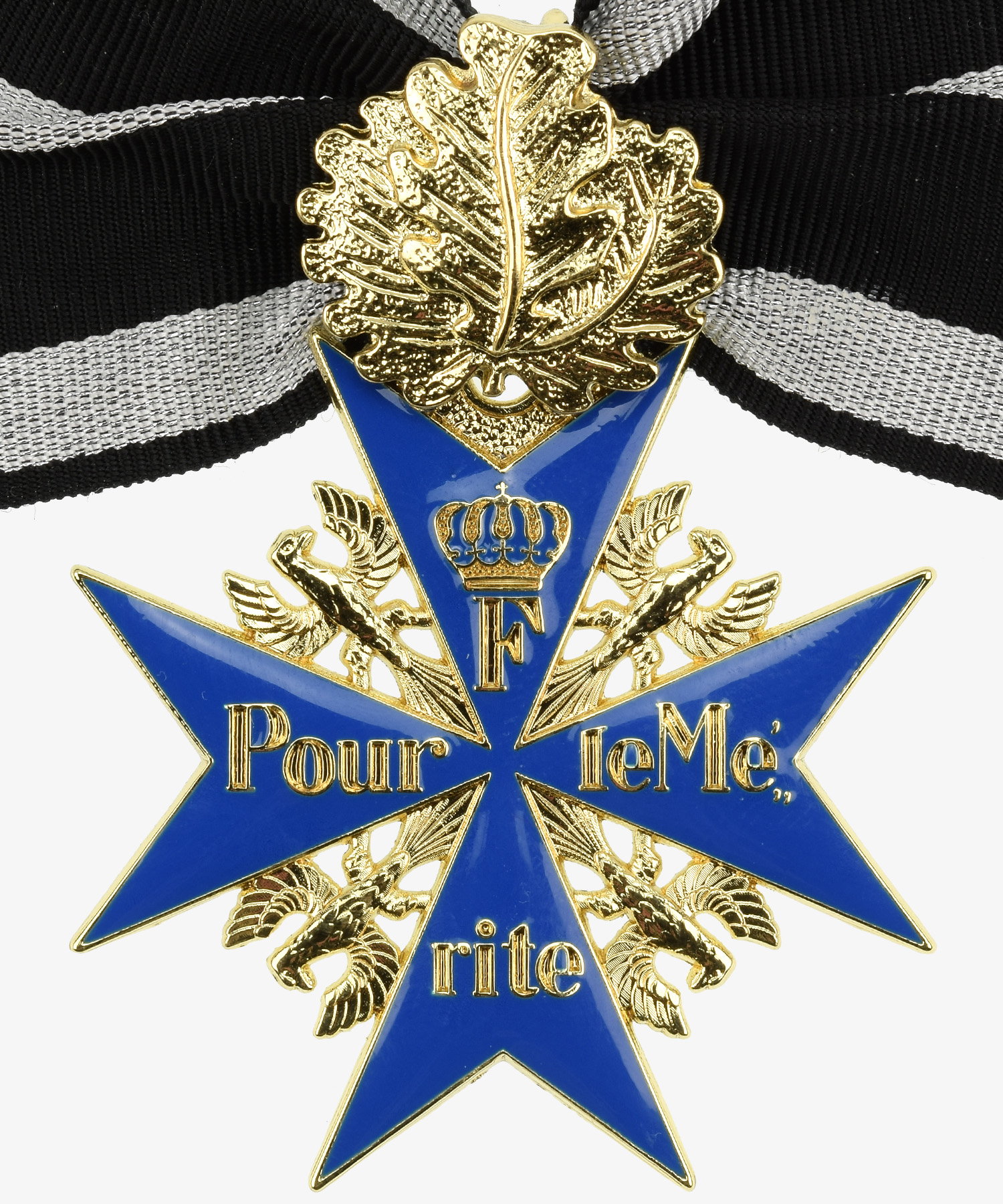 Награда голубой. Прусский орден pour le merite. Орден pour le merite (Пруссия). Синий орден. Синий Макс орден.
